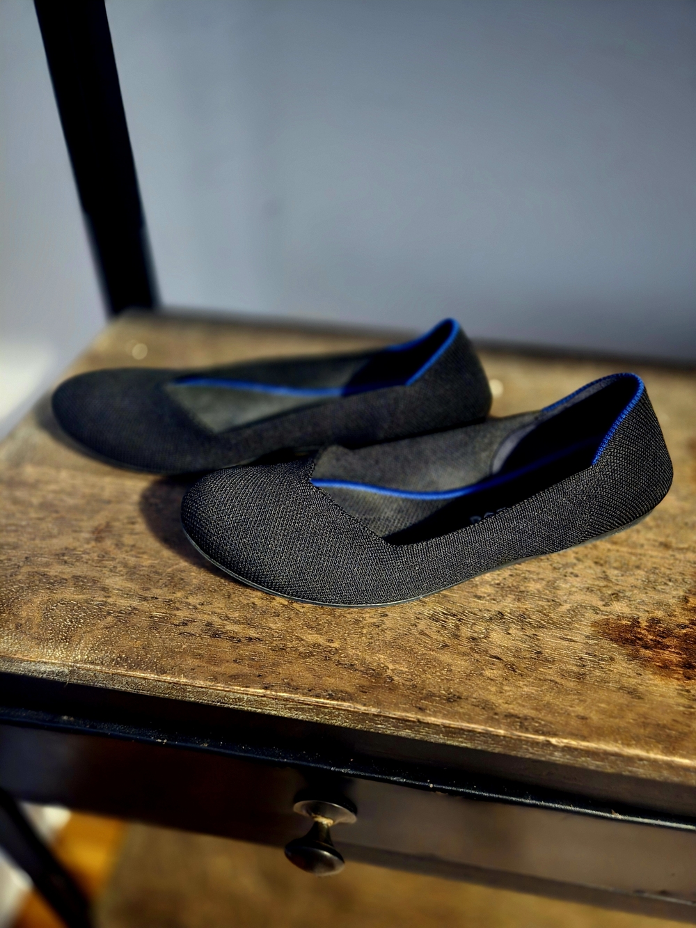 Rothys Black Flats Size 8 Round Toe Knit Slip On Washable - Picture 4 of 6